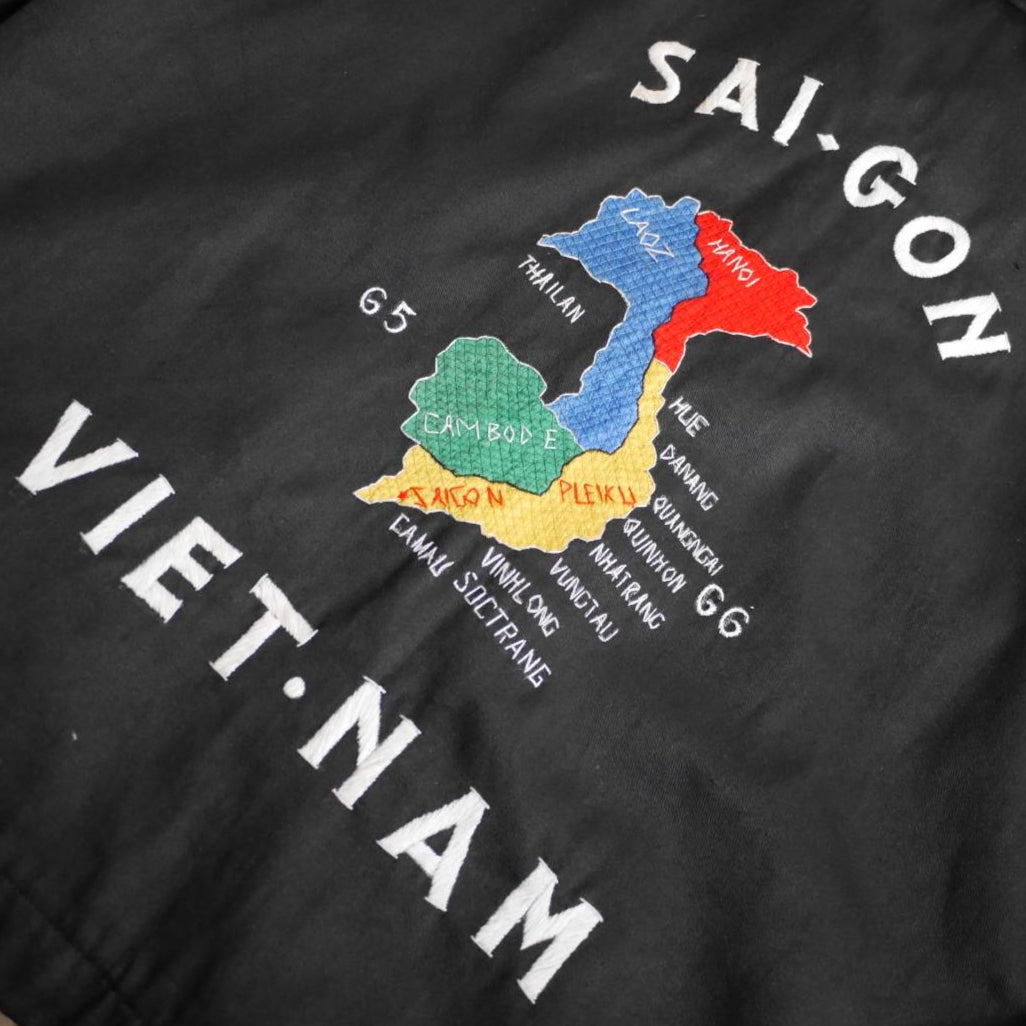Mint condition 1965-1966 Vietnam "SAIGON" Souvenir Jacket