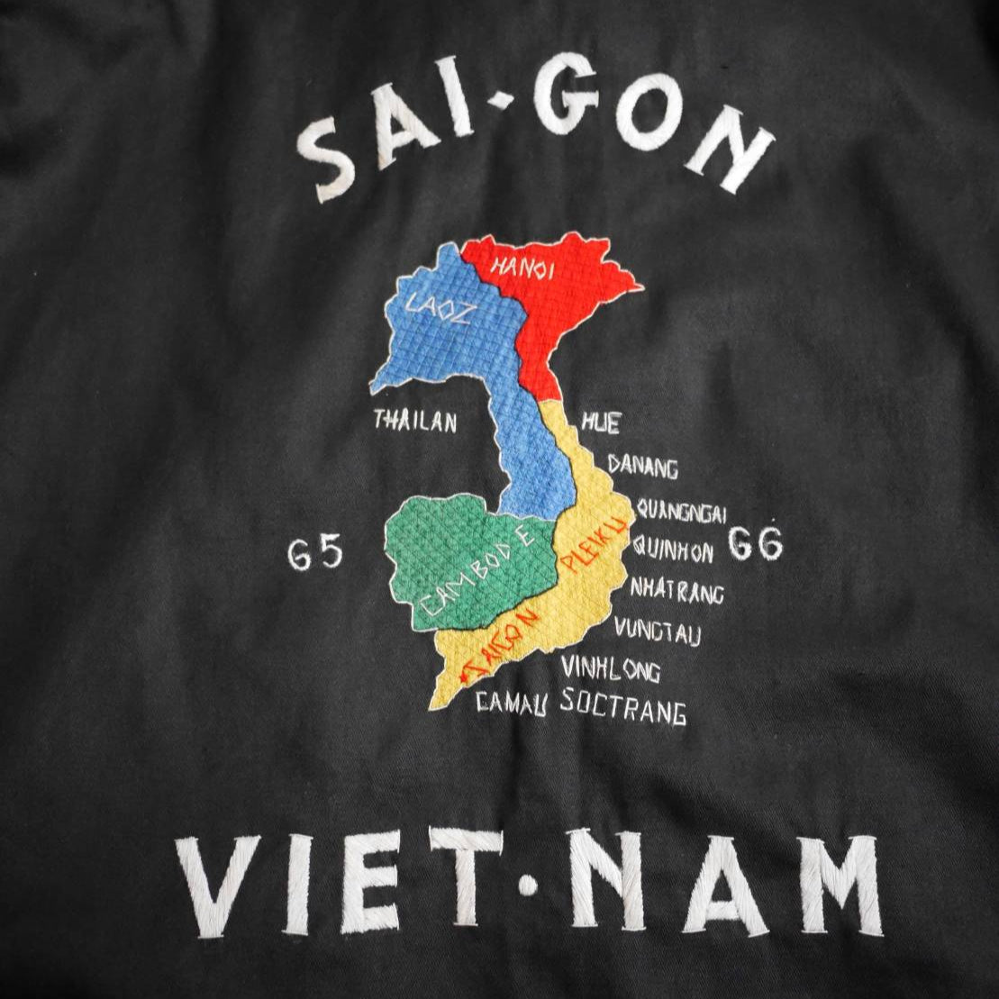 Mint condition 1965-1966 Vietnam "SAIGON" Souvenir Jacket
